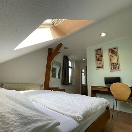 Gaststaette Zur Eiche Hotell Hannover Eksteriør bilde