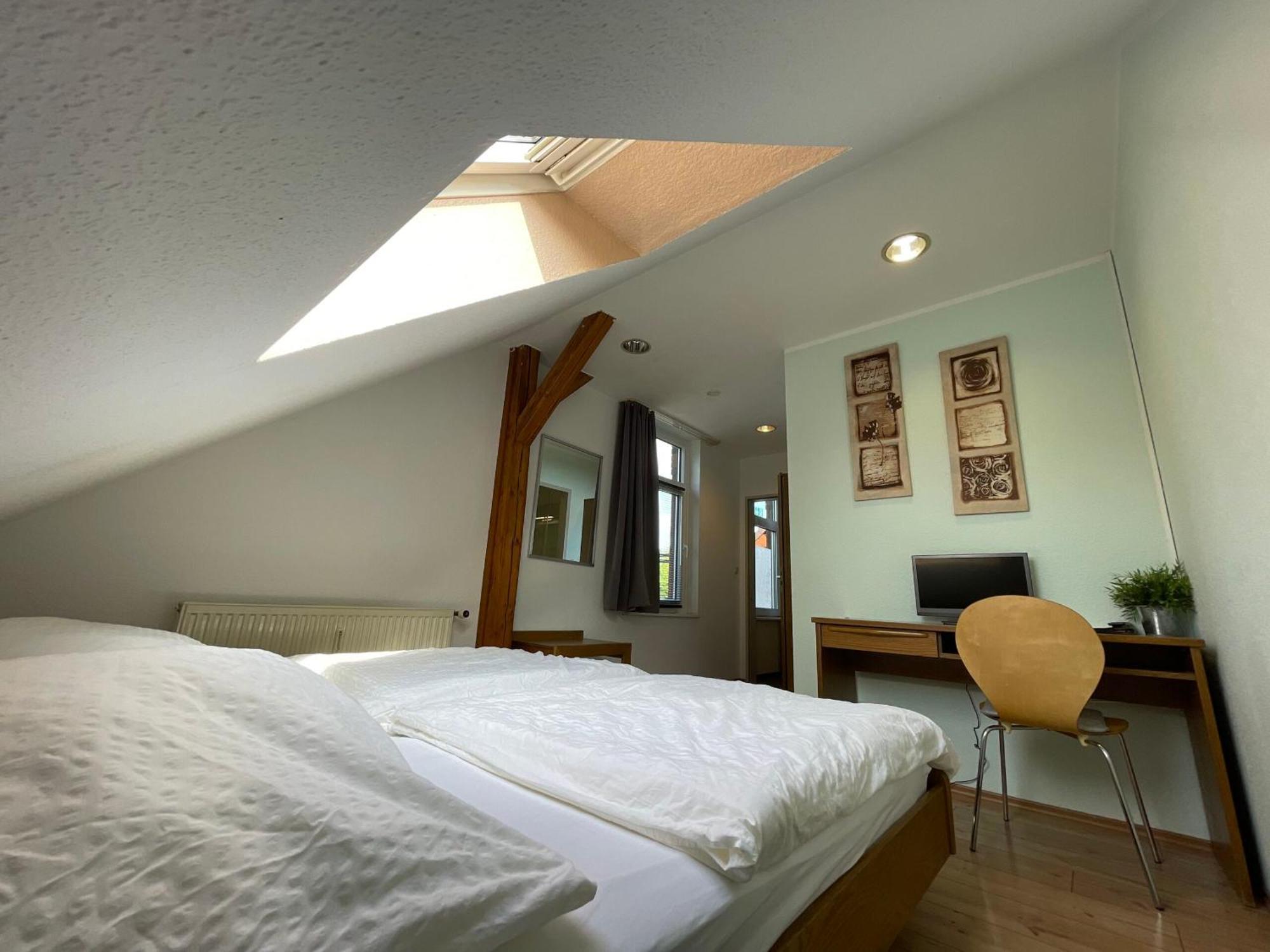 Gaststaette Zur Eiche Hotell Hannover Eksteriør bilde