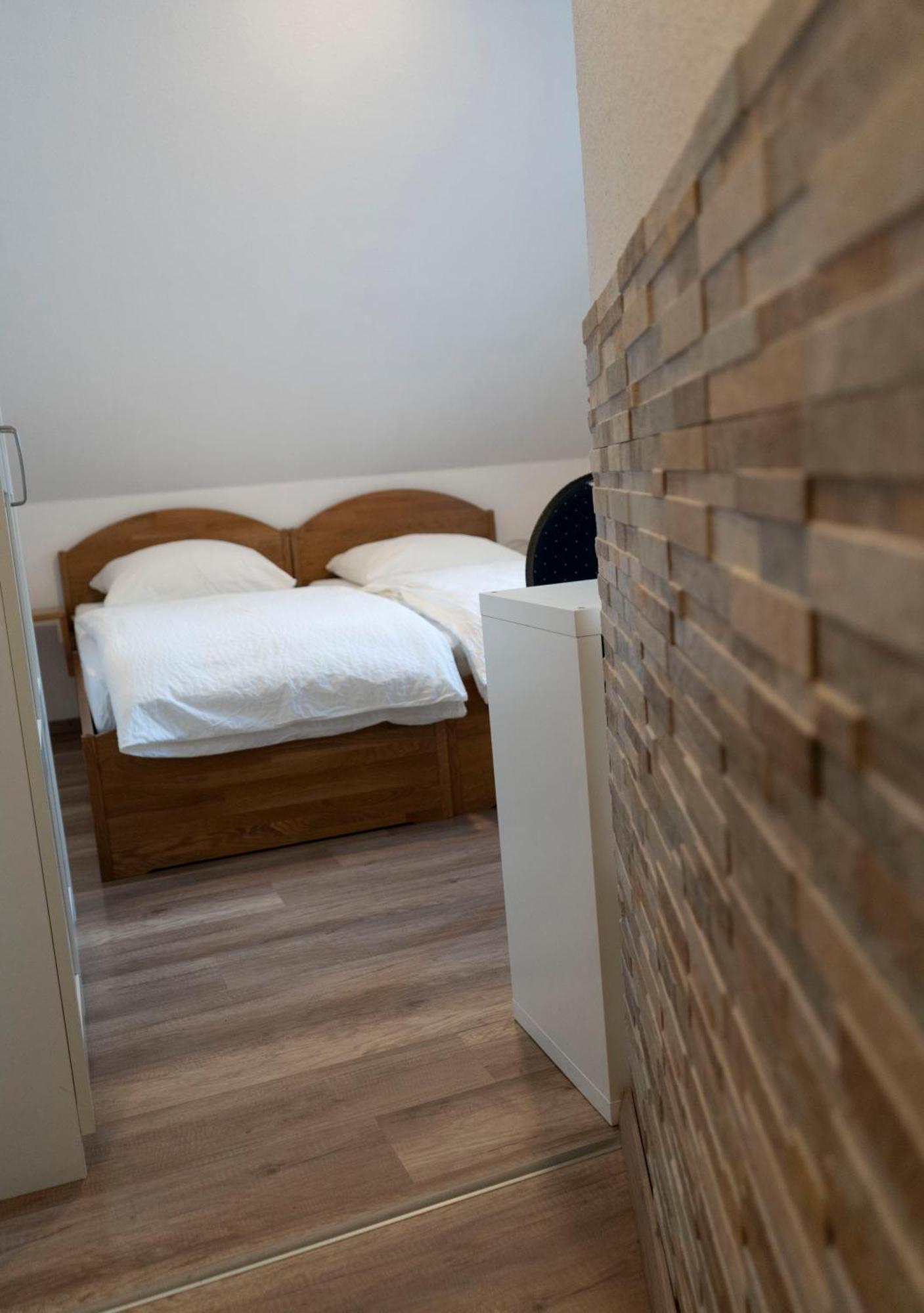 Gaststaette Zur Eiche Hotell Hannover Eksteriør bilde