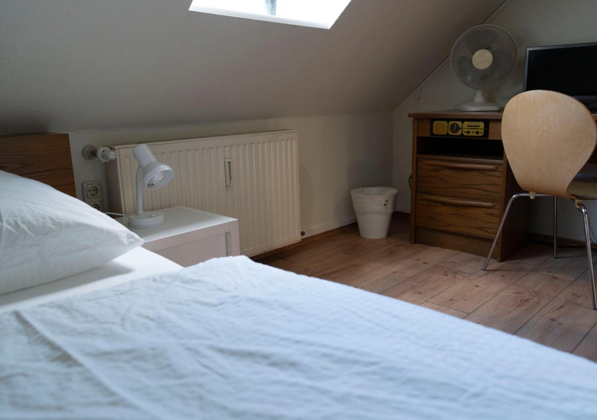 Gaststaette Zur Eiche Hotell Hannover Eksteriør bilde