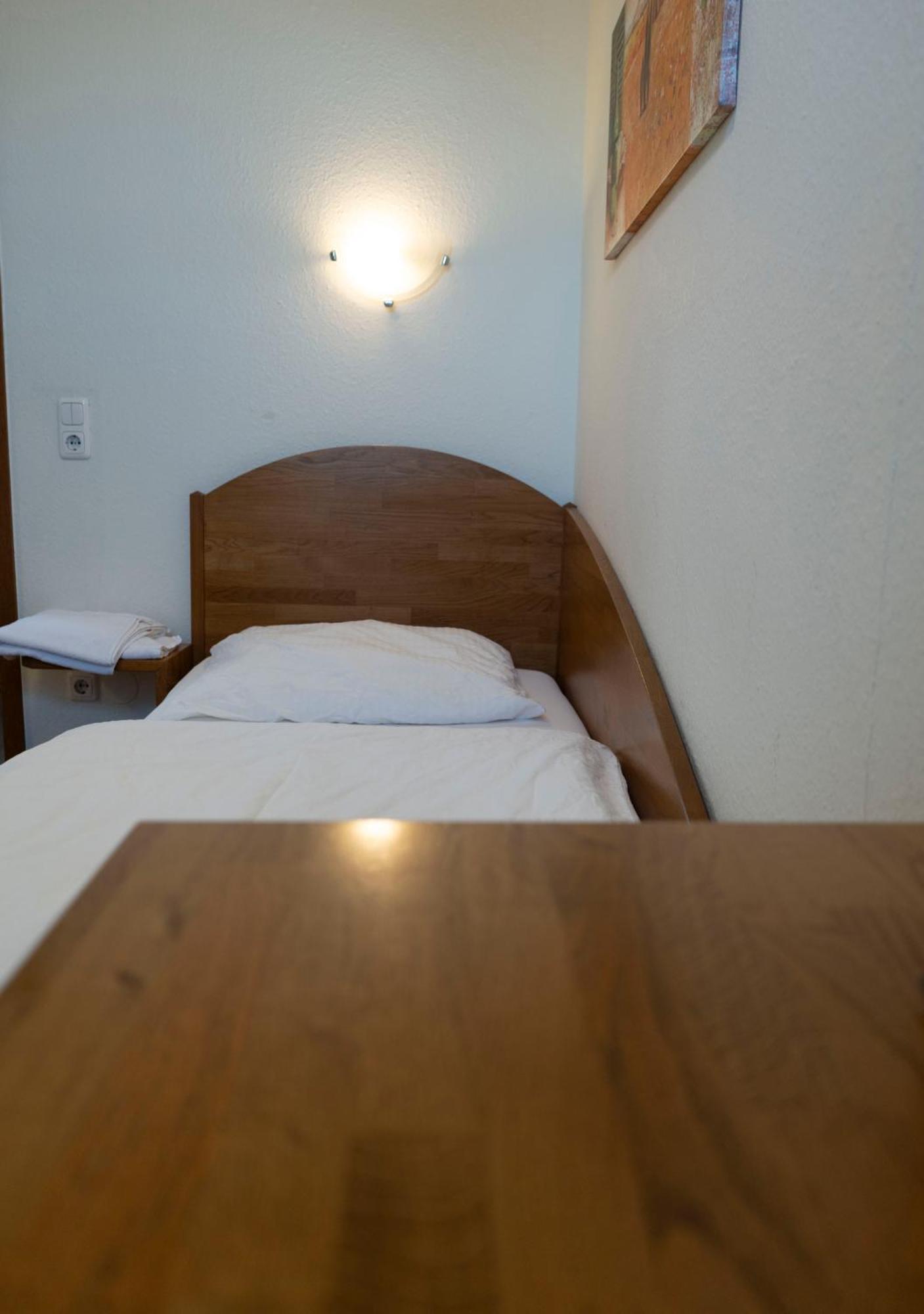 Gaststaette Zur Eiche Hotell Hannover Eksteriør bilde