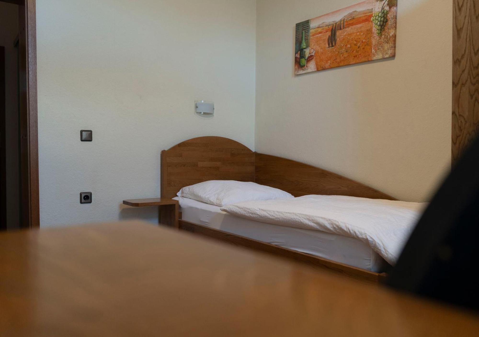 Gaststaette Zur Eiche Hotell Hannover Eksteriør bilde