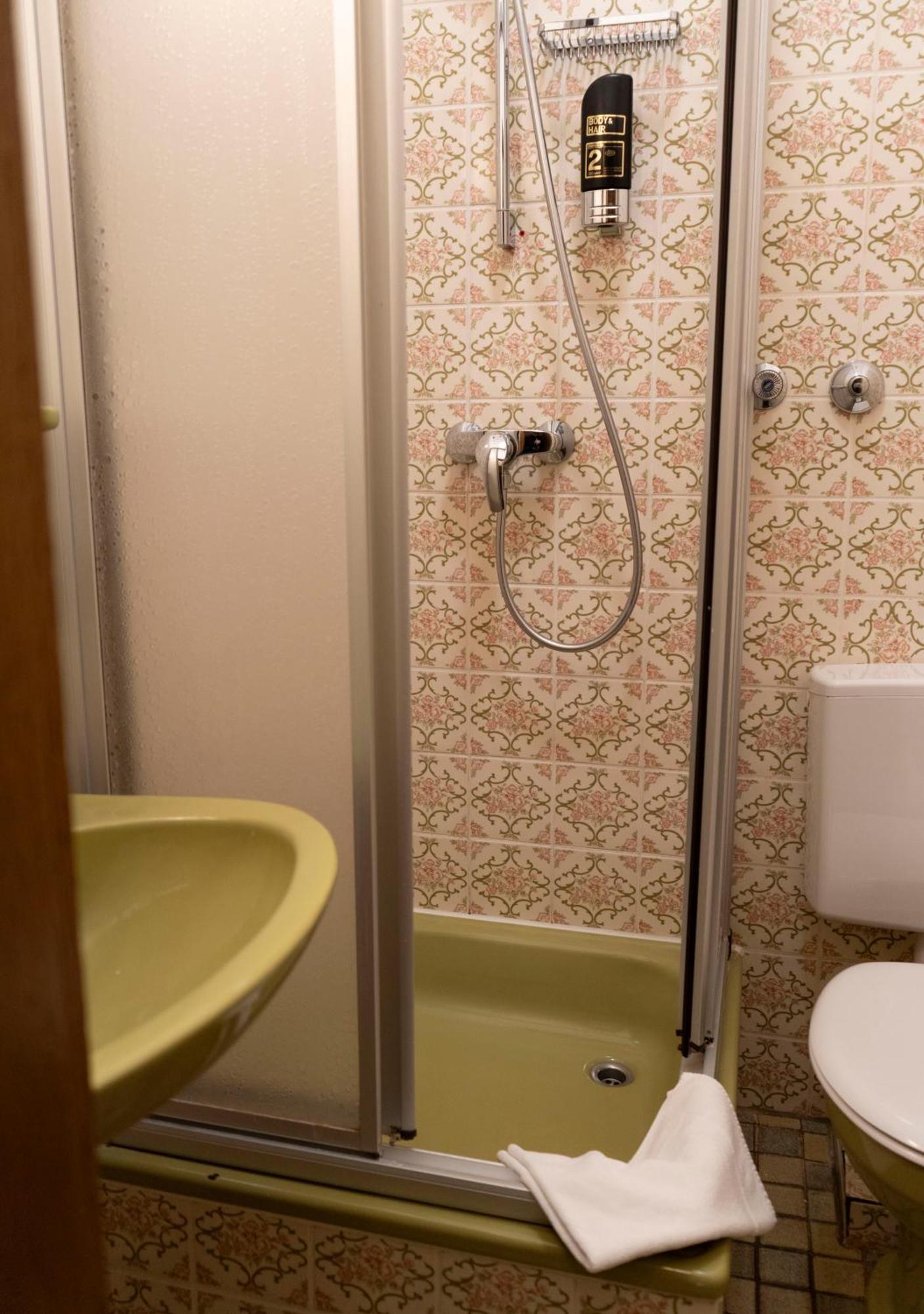 Gaststaette Zur Eiche Hotell Hannover Eksteriør bilde