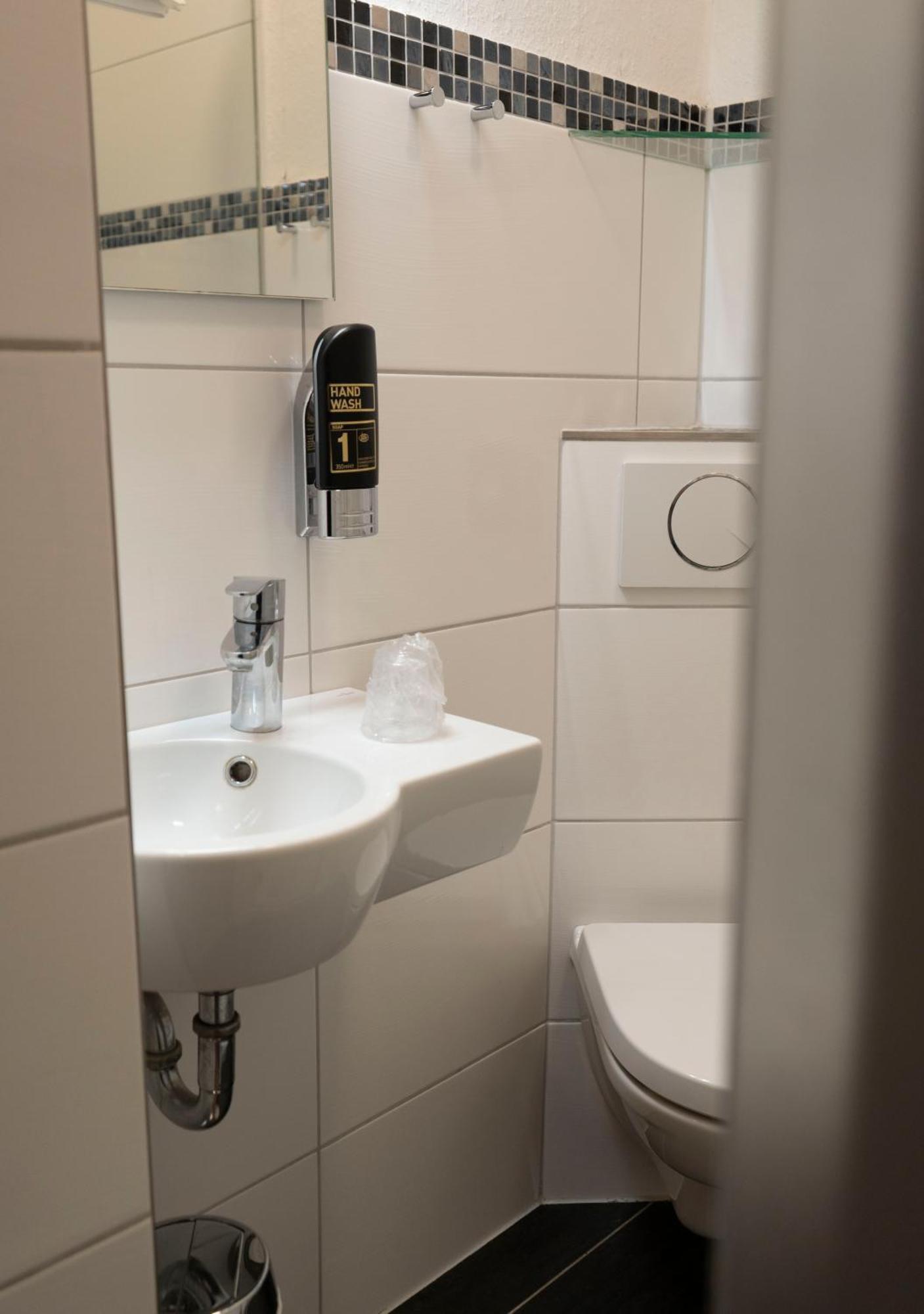 Gaststaette Zur Eiche Hotell Hannover Eksteriør bilde